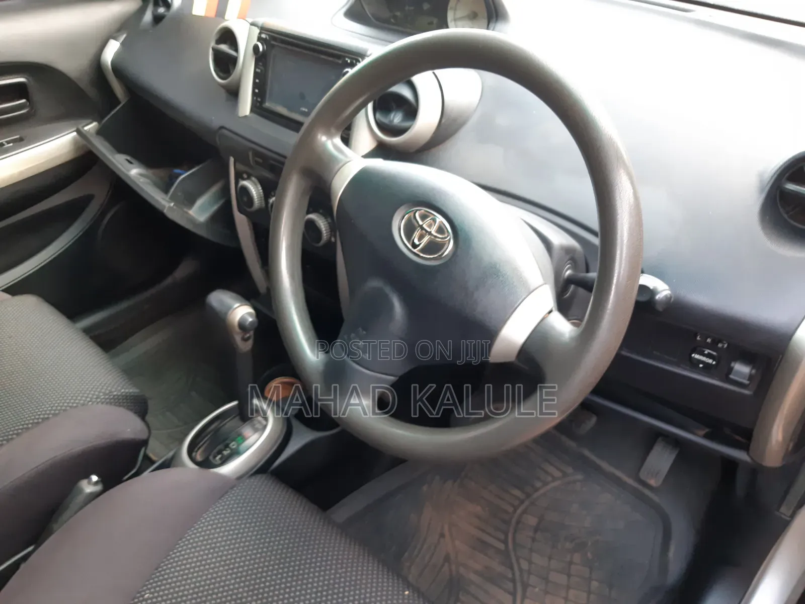 Toyota IST 2005 Silver