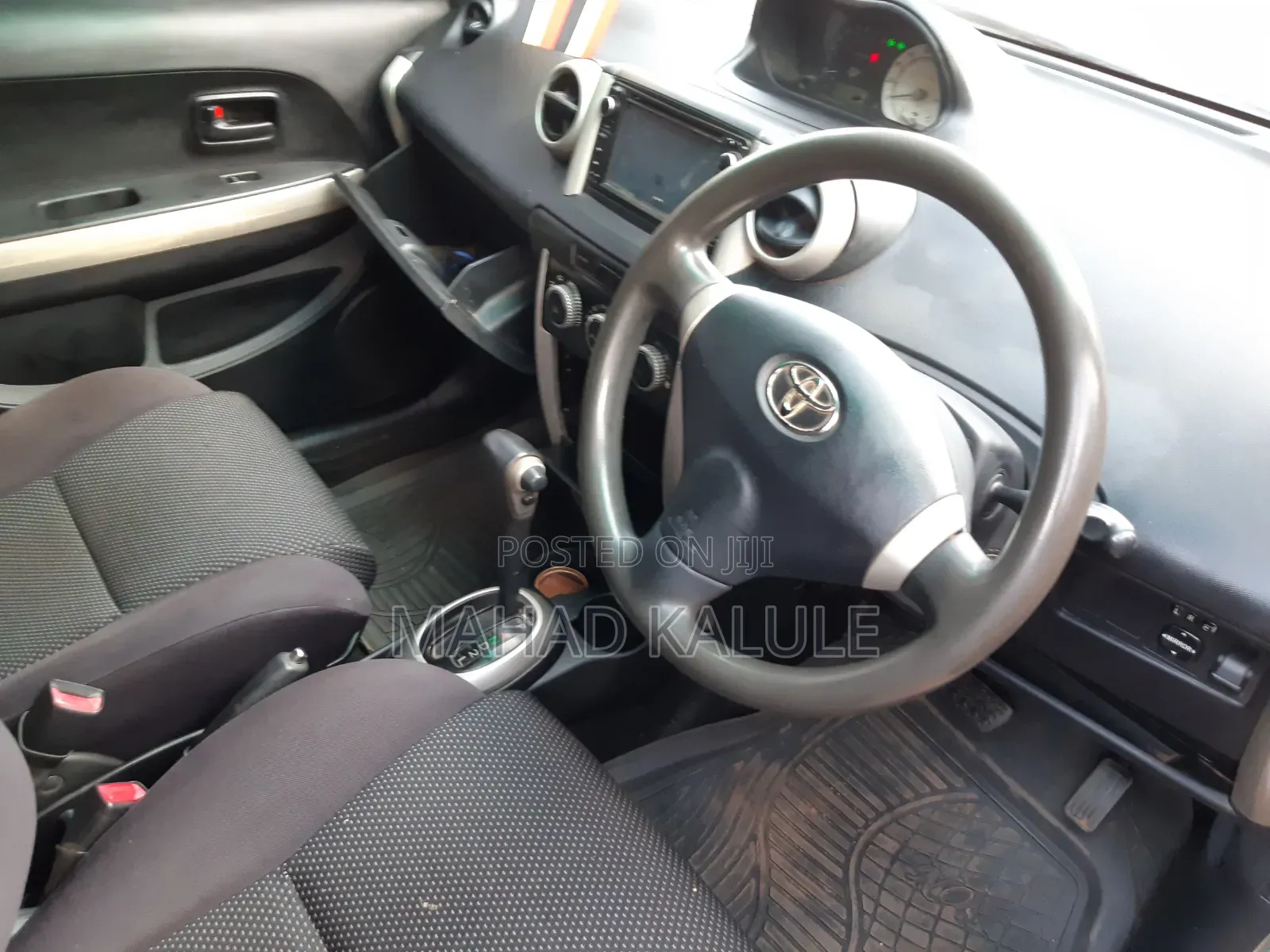 Toyota IST 2005 Silver