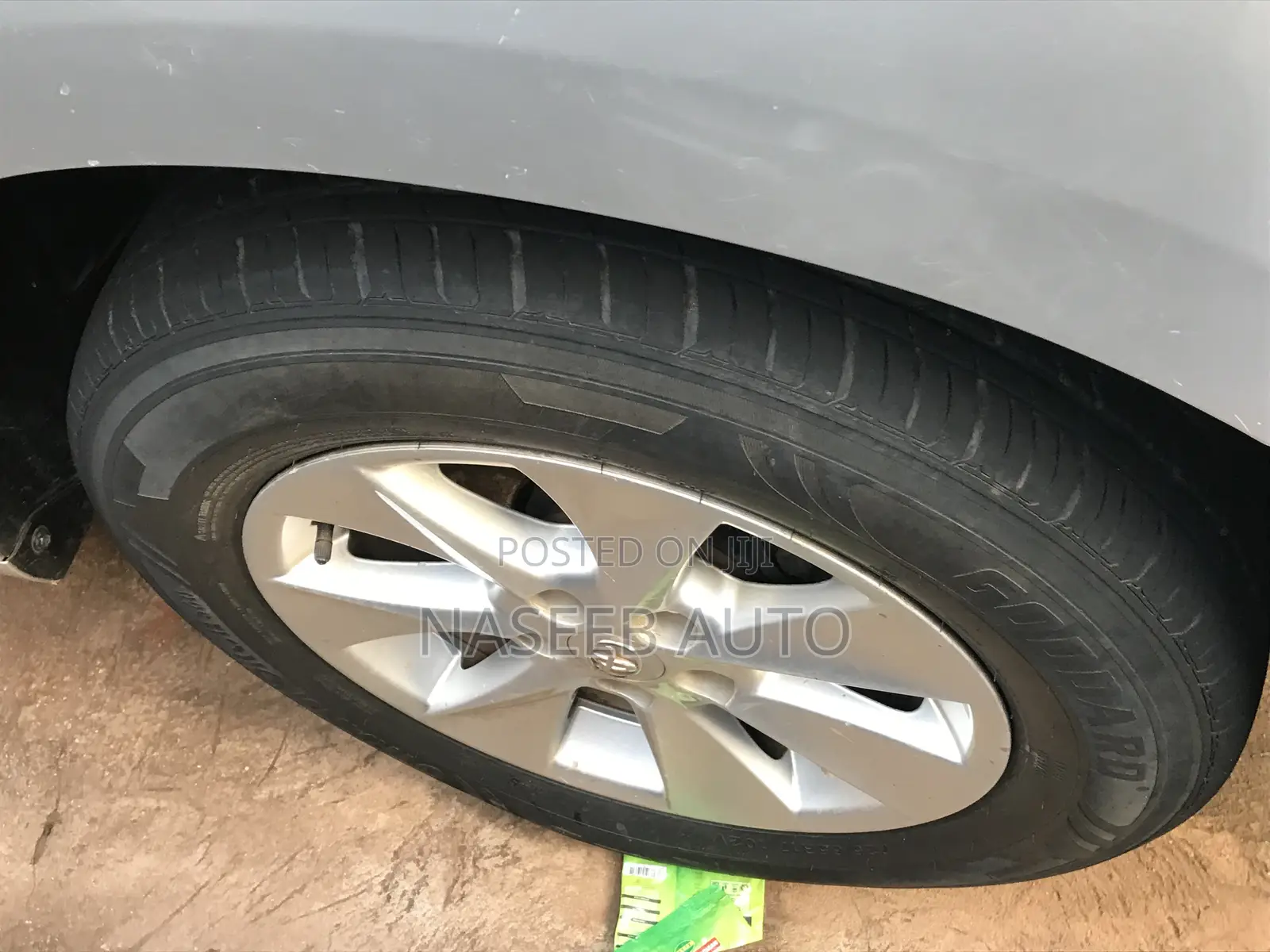 Toyota Alphard 2009 Silver