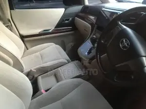 Toyota Alphard 2009 Silver