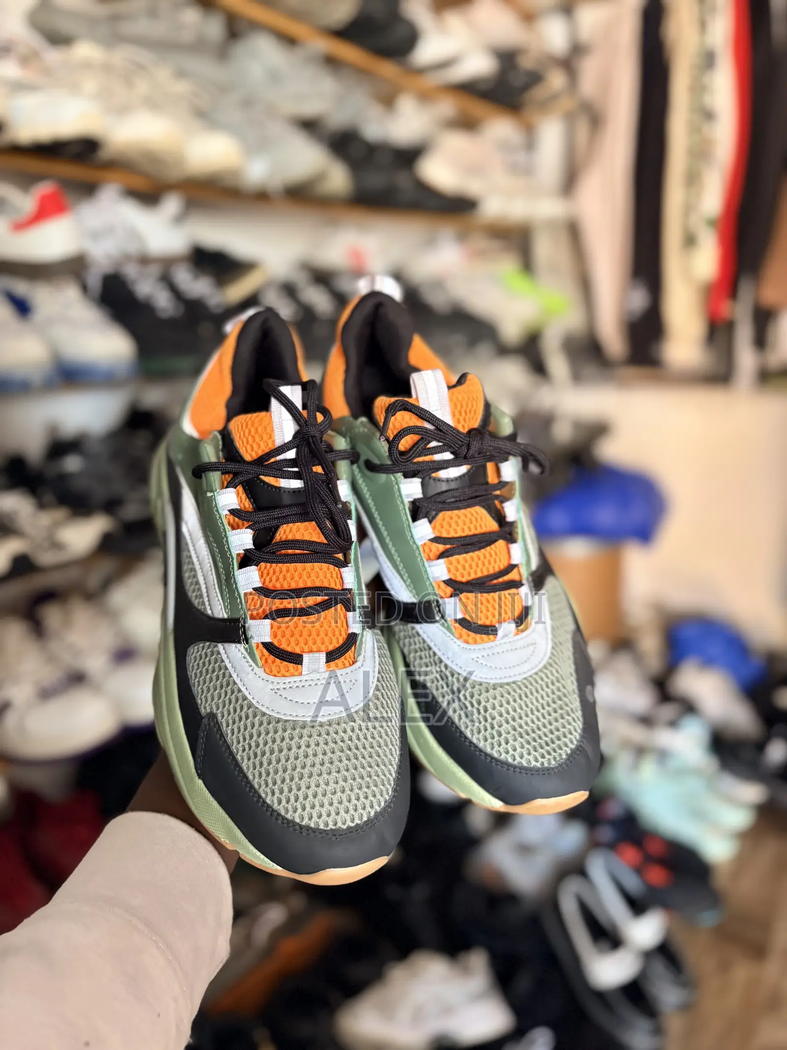Dior B22 Clean