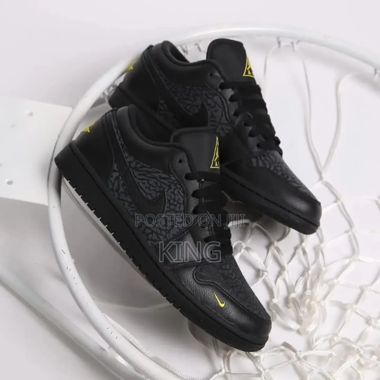 Nike Air Jordan 1 Low SE "Black Elephant Print"