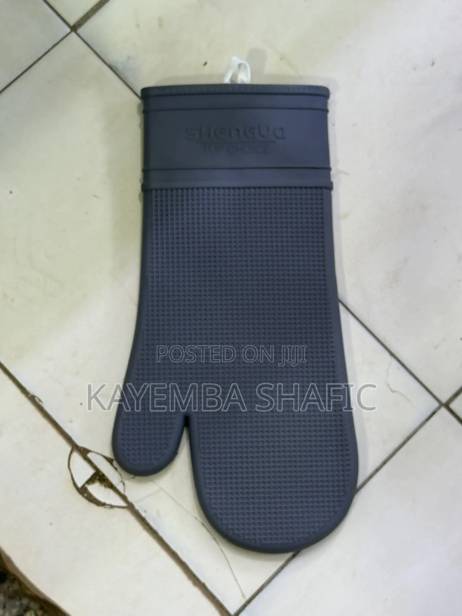 Pair of Shengya Top Choice Silicone Oven Mitts - Heat Resistant