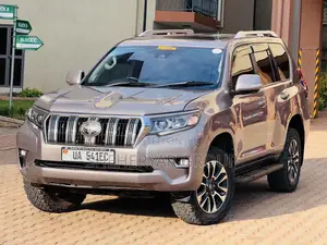 Toyota Land Cruiser Prado 2.8 2018 Brown
