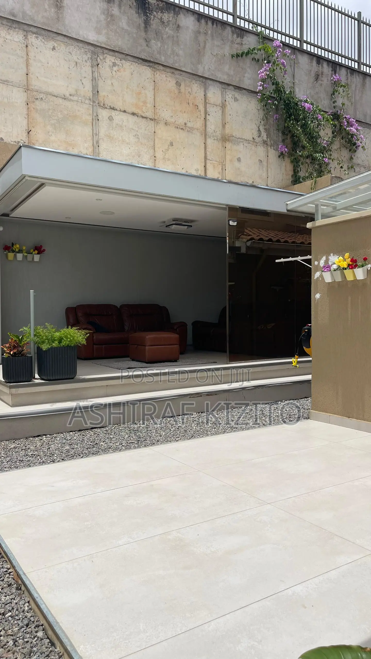 Furnished 4bdrm Villa in Central Division for rent