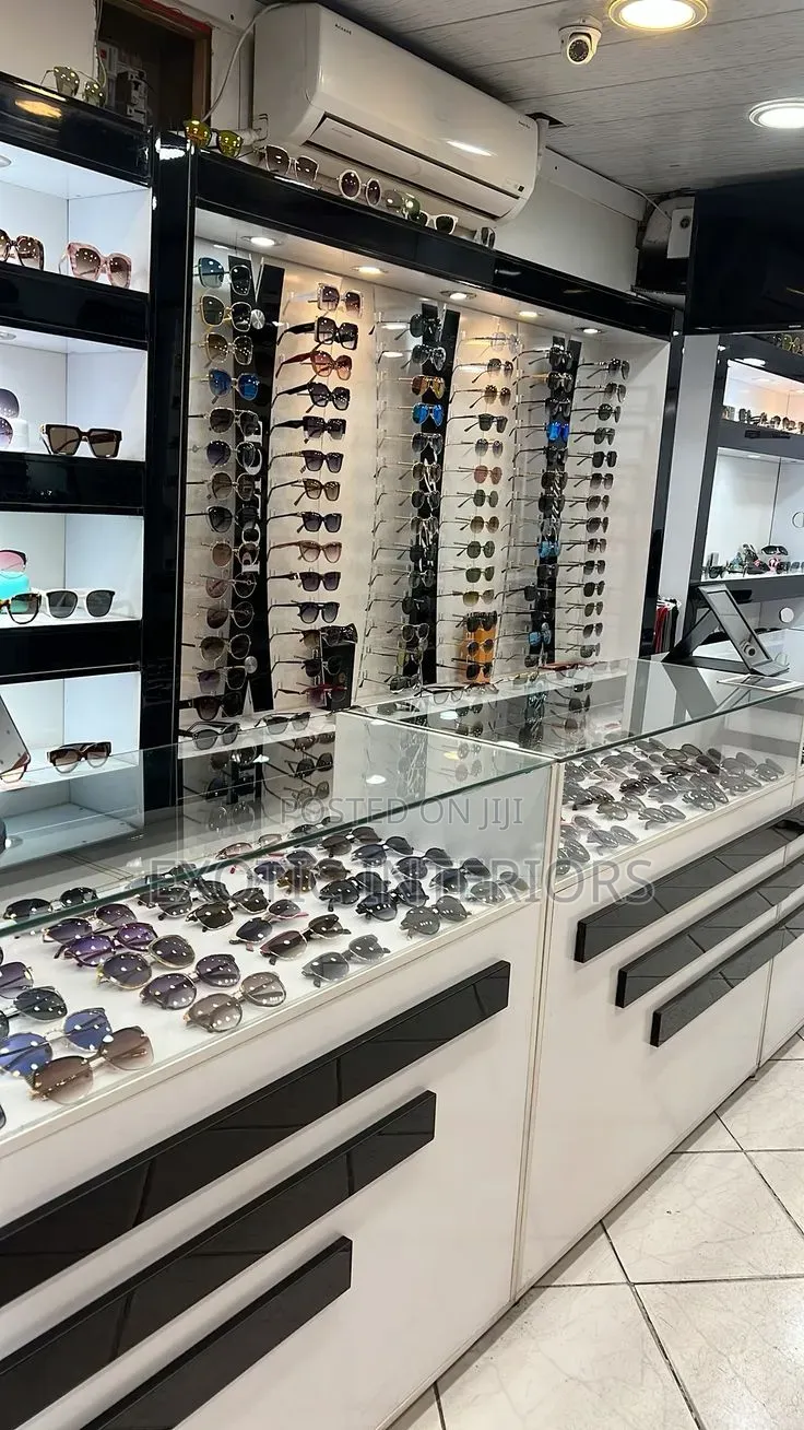 Optical Sho Shelves on Order