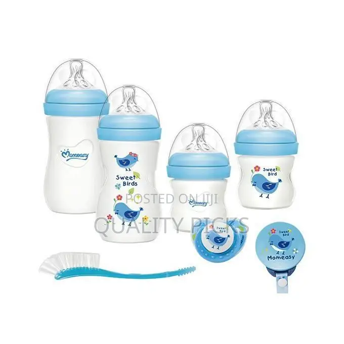 Momeasy Baby Bottle Starter Set for Newborns,