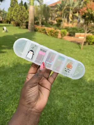 Clear 7- Day Compartment Pill Case Organizer
