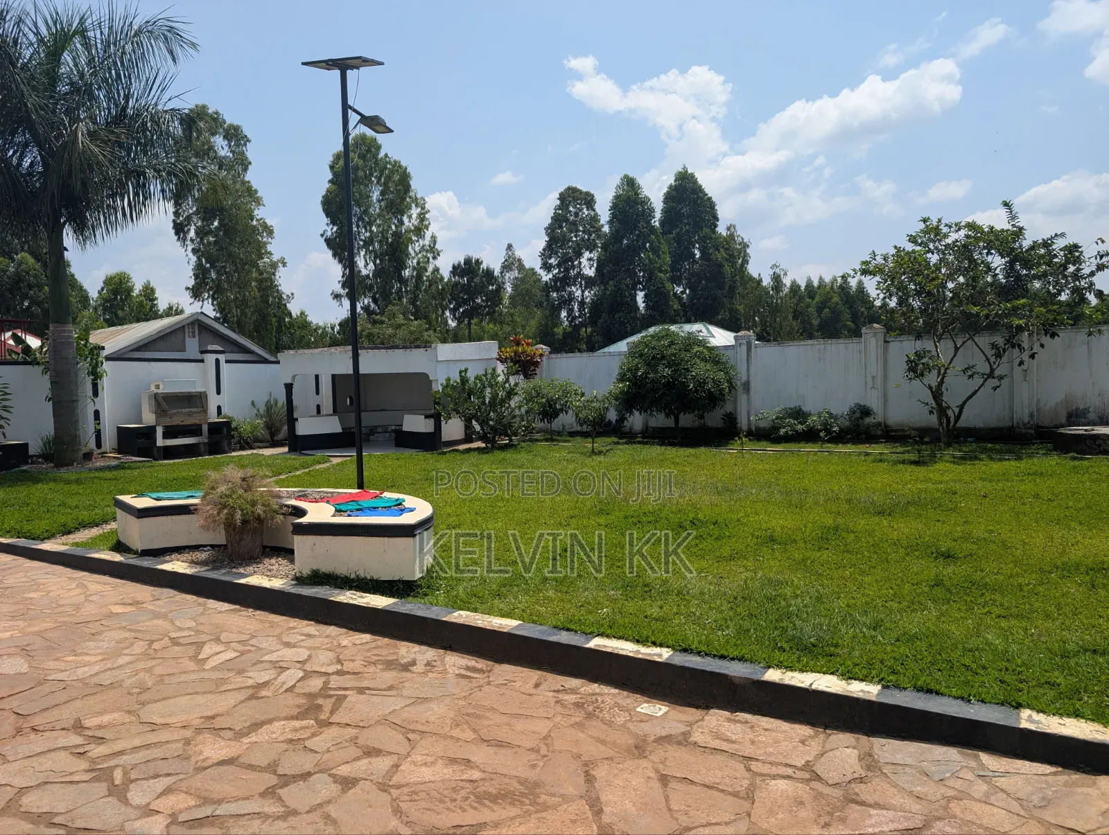 Furnished 5bdrm House in Bufulu Estate, Wakiso / Wakiso for sale