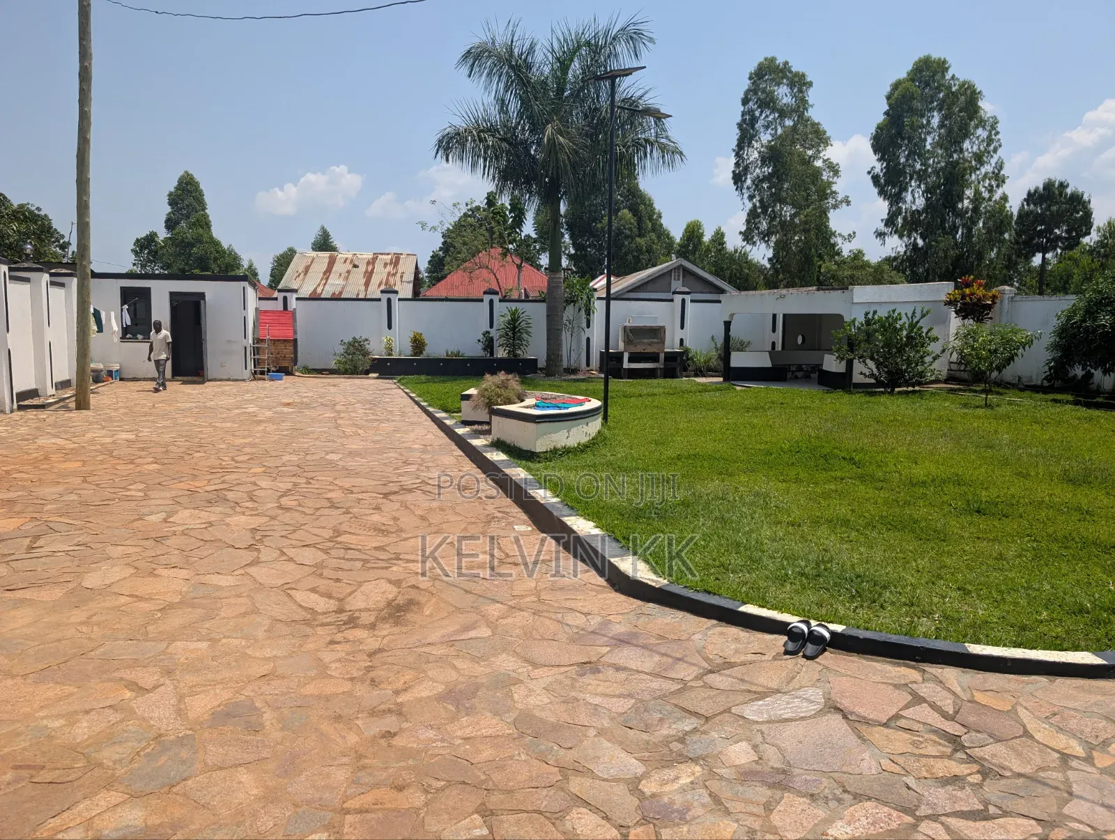 Furnished 5bdrm House in Bufulu Estate, Wakiso / Wakiso for sale