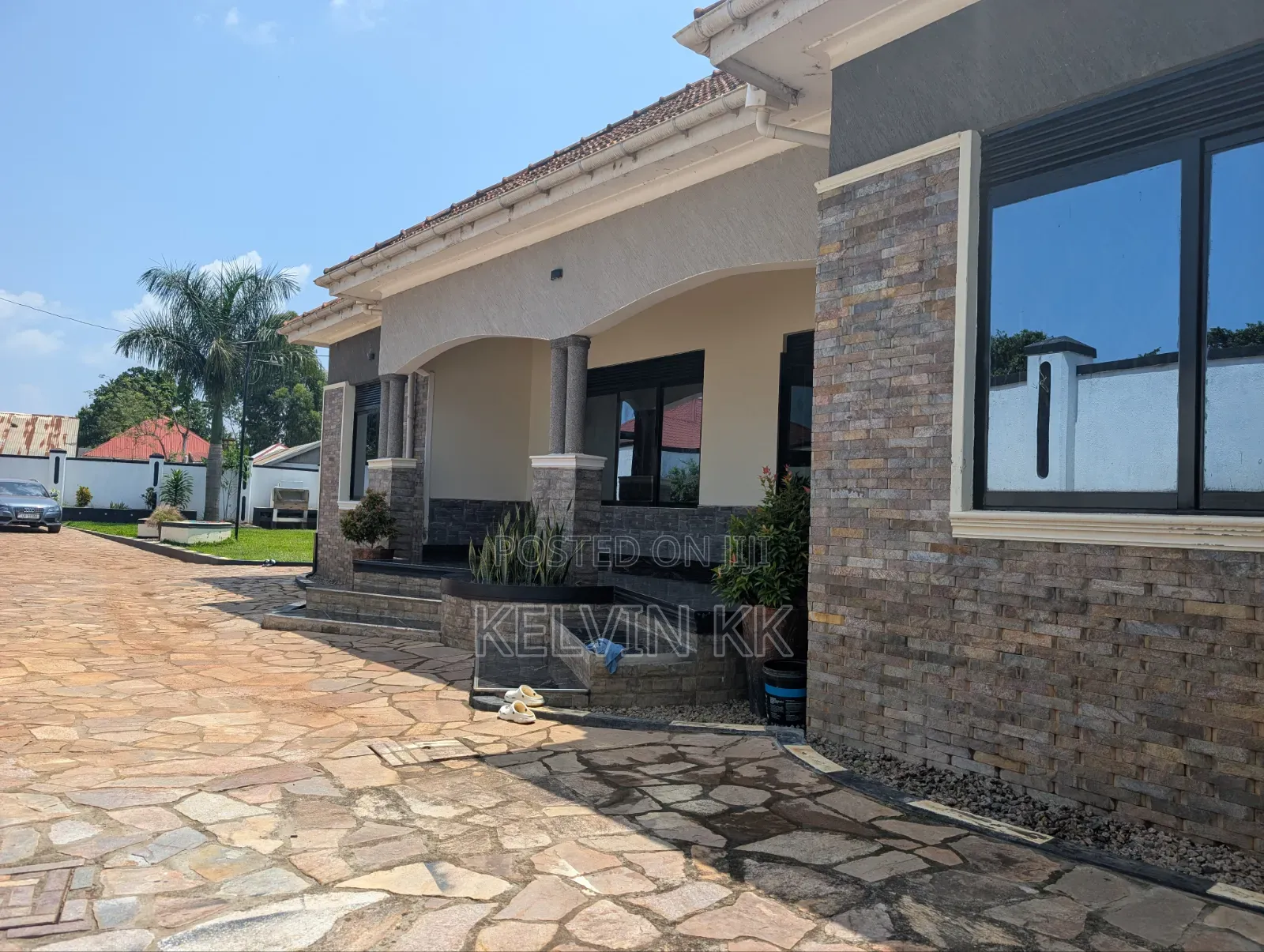 Furnished 5bdrm House in Bufulu Estate, Wakiso / Wakiso for sale