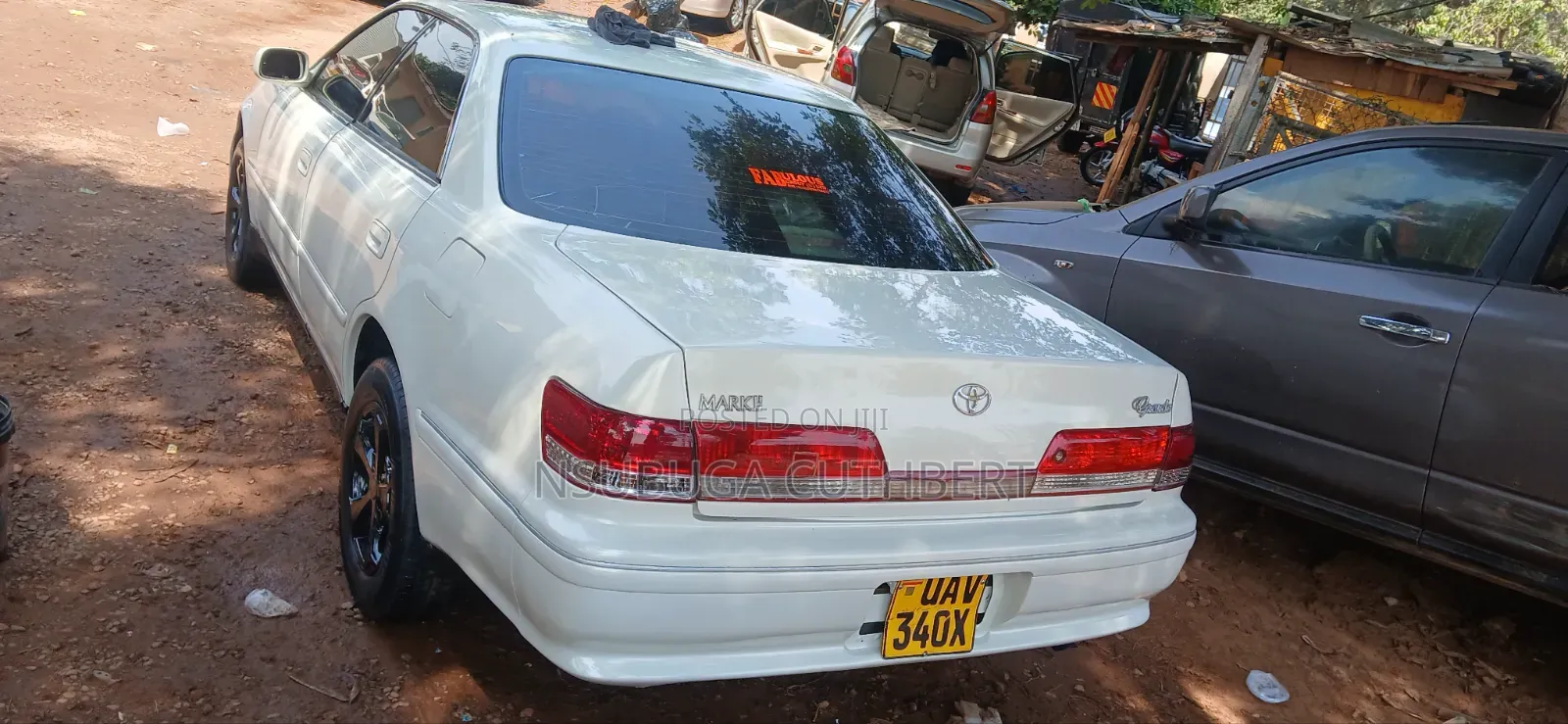 Toyota Mark II 2000 Off white