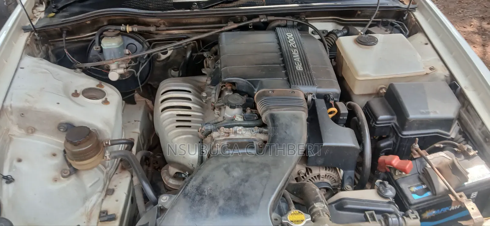 Toyota Mark II 2000 Off white