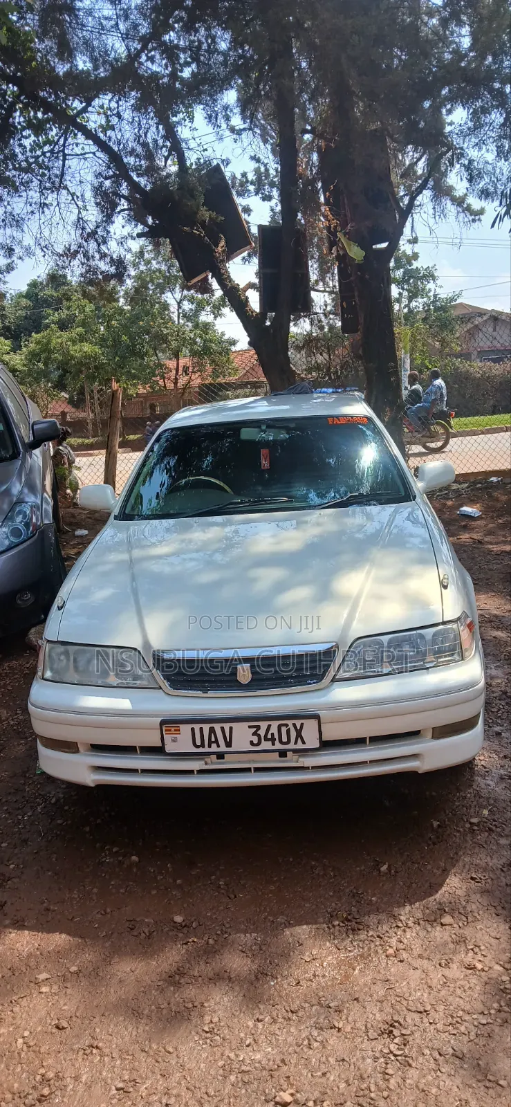 Toyota Mark II 2000 Off white
