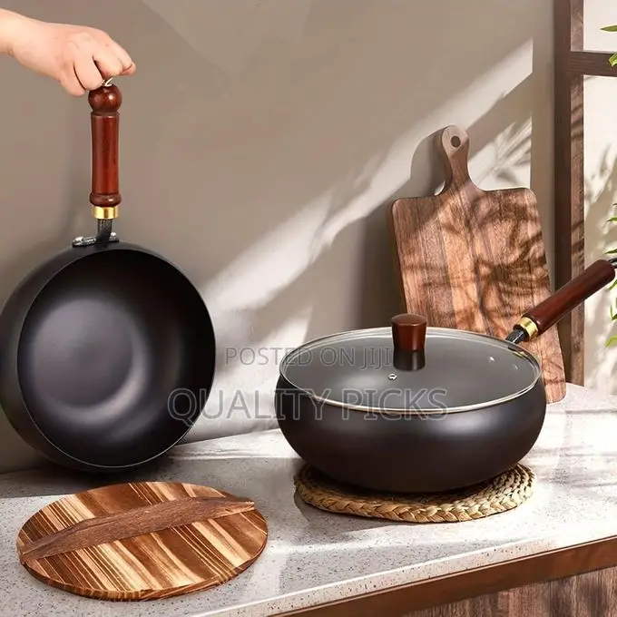 Multifunctional Egg Stir Fry Cast Iron Skillet, Japanese Iron Wok Pan