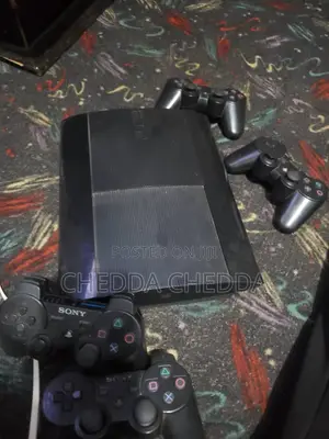 Play Station 3 With 4 Pads and 9 Games