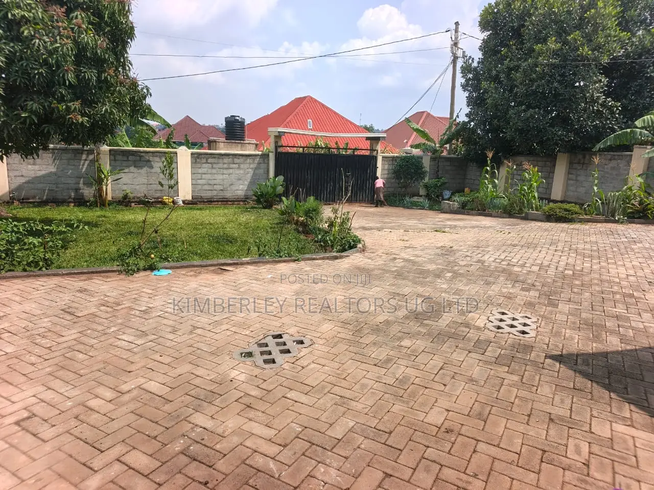 3bdrm House in Mukono TC for sale