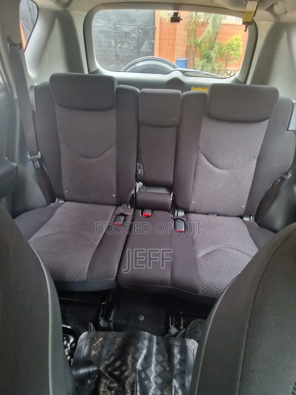 Toyota RAV4 2011 Silver