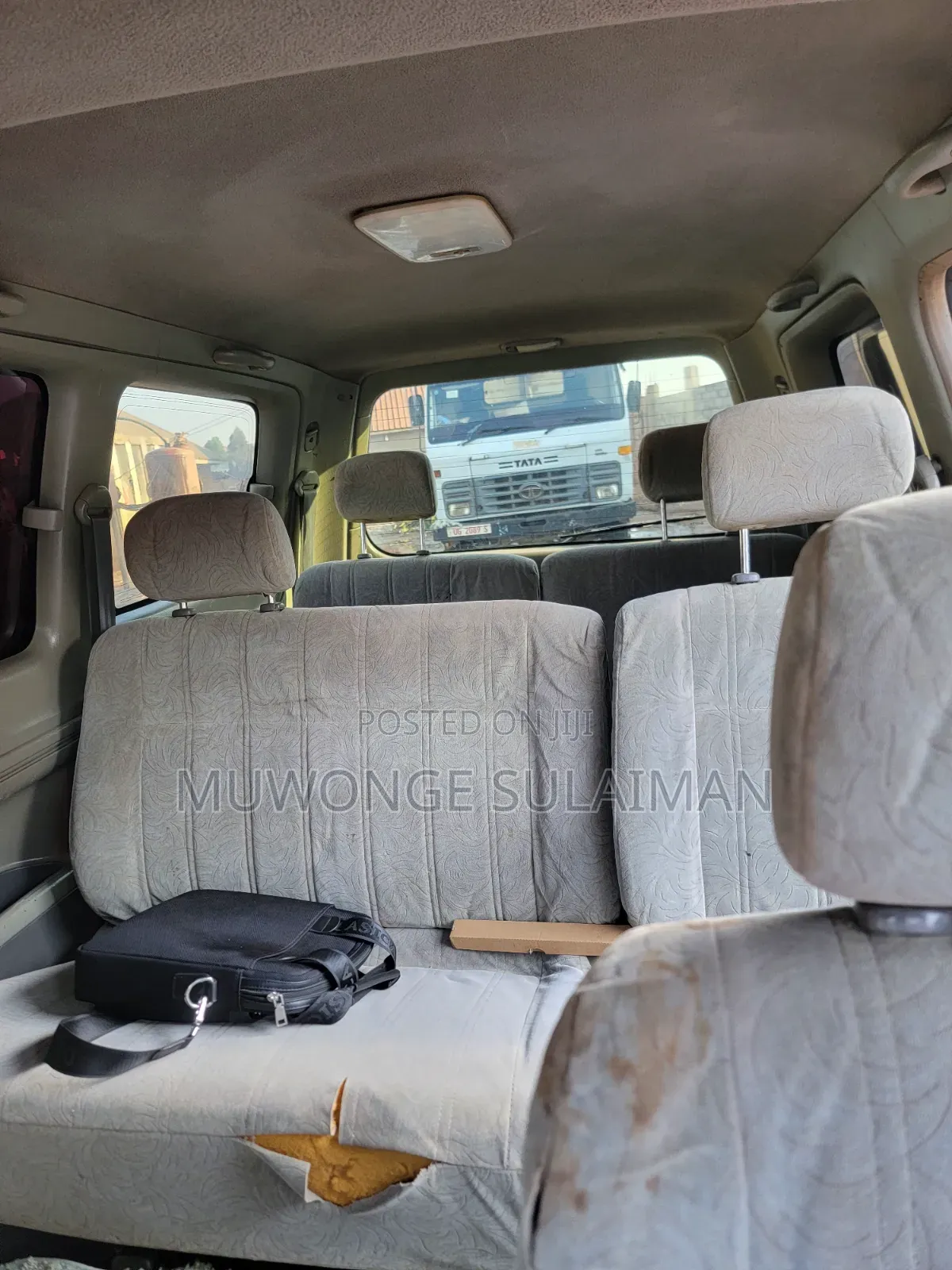 Toyota Noah 2.0 FWD (8 Seater) 2001 White