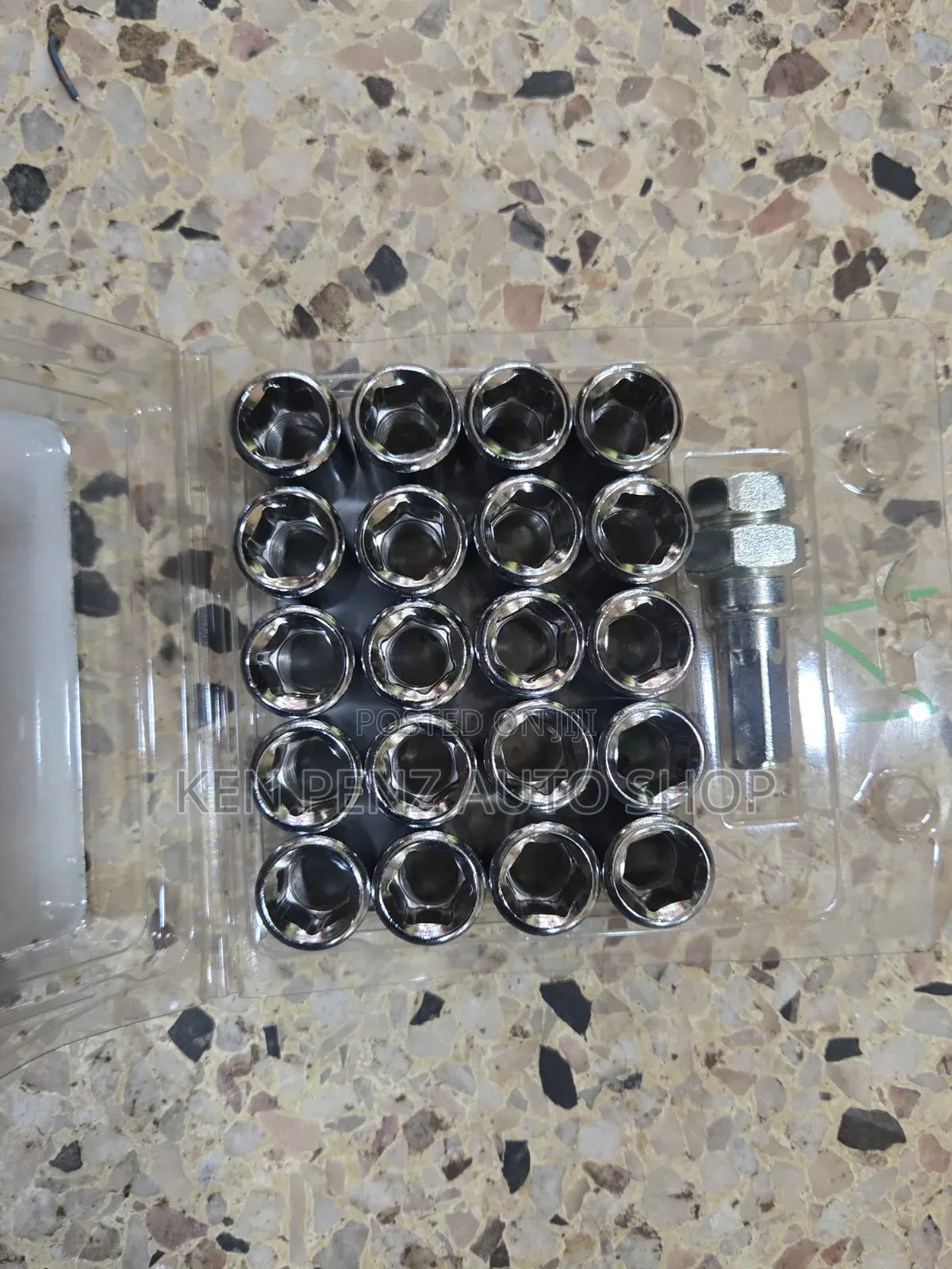 Specialized Spline Tuner - Style Luggage Nuts