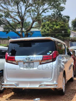 Toyota Alphard 2.5 Petrol FWD 2018 Silver