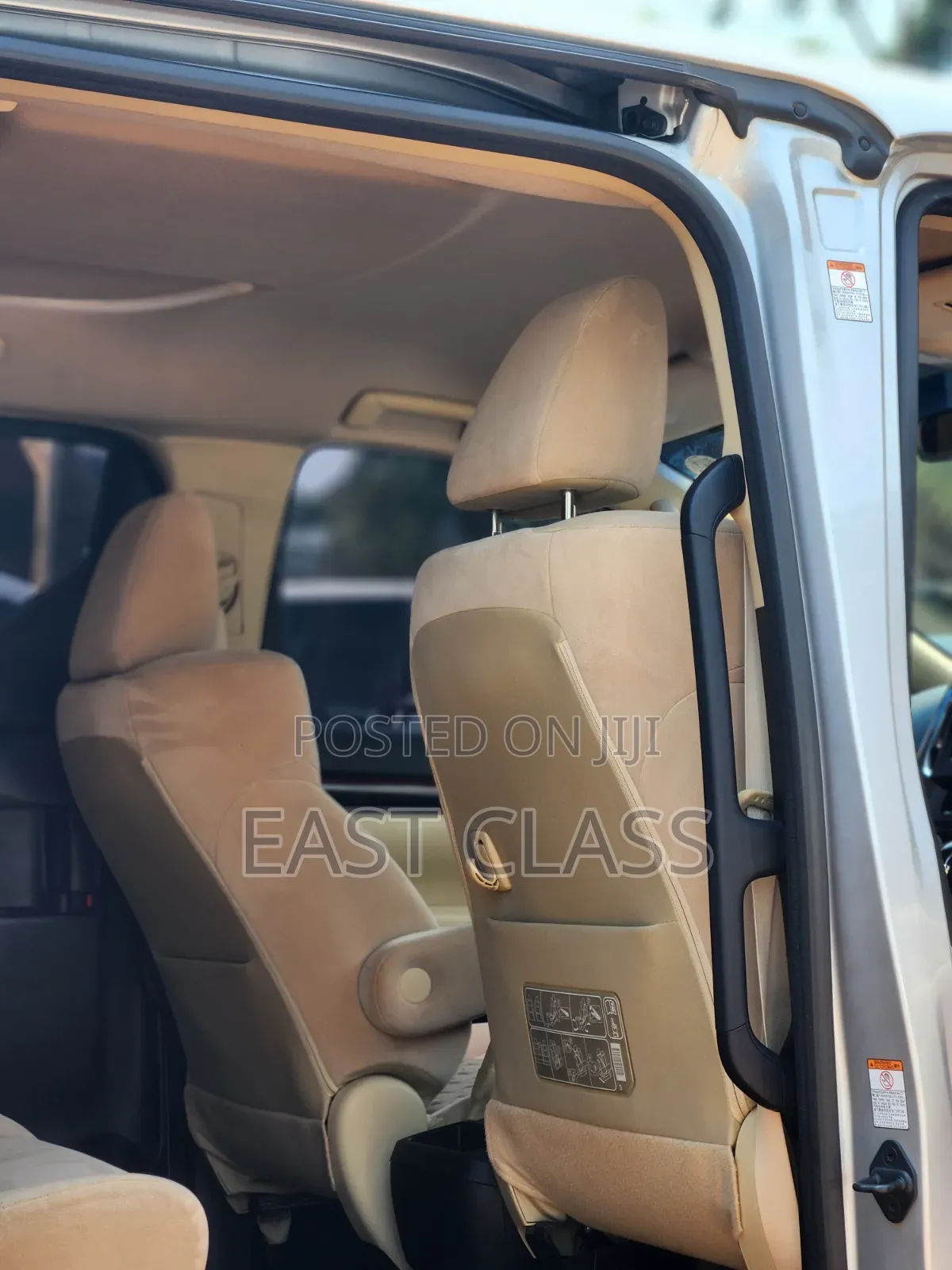 Toyota Alphard 2.5 Petrol FWD 2018 Silver