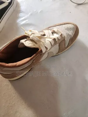 2nd Hand Sneakers and Basketball Shoes