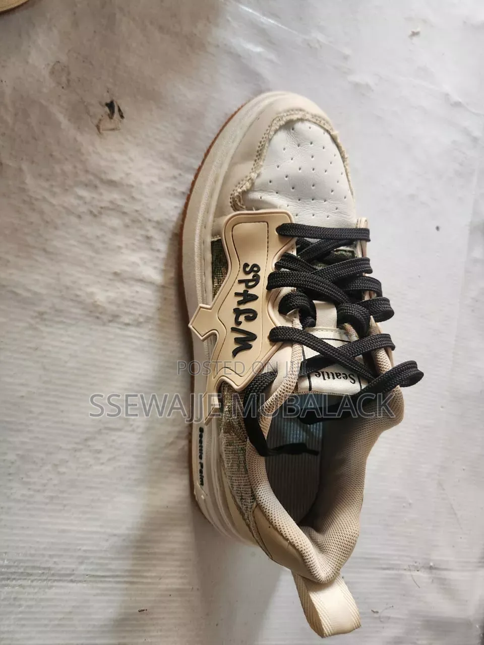 2nd Hand Sneakers and Basketball Shoes