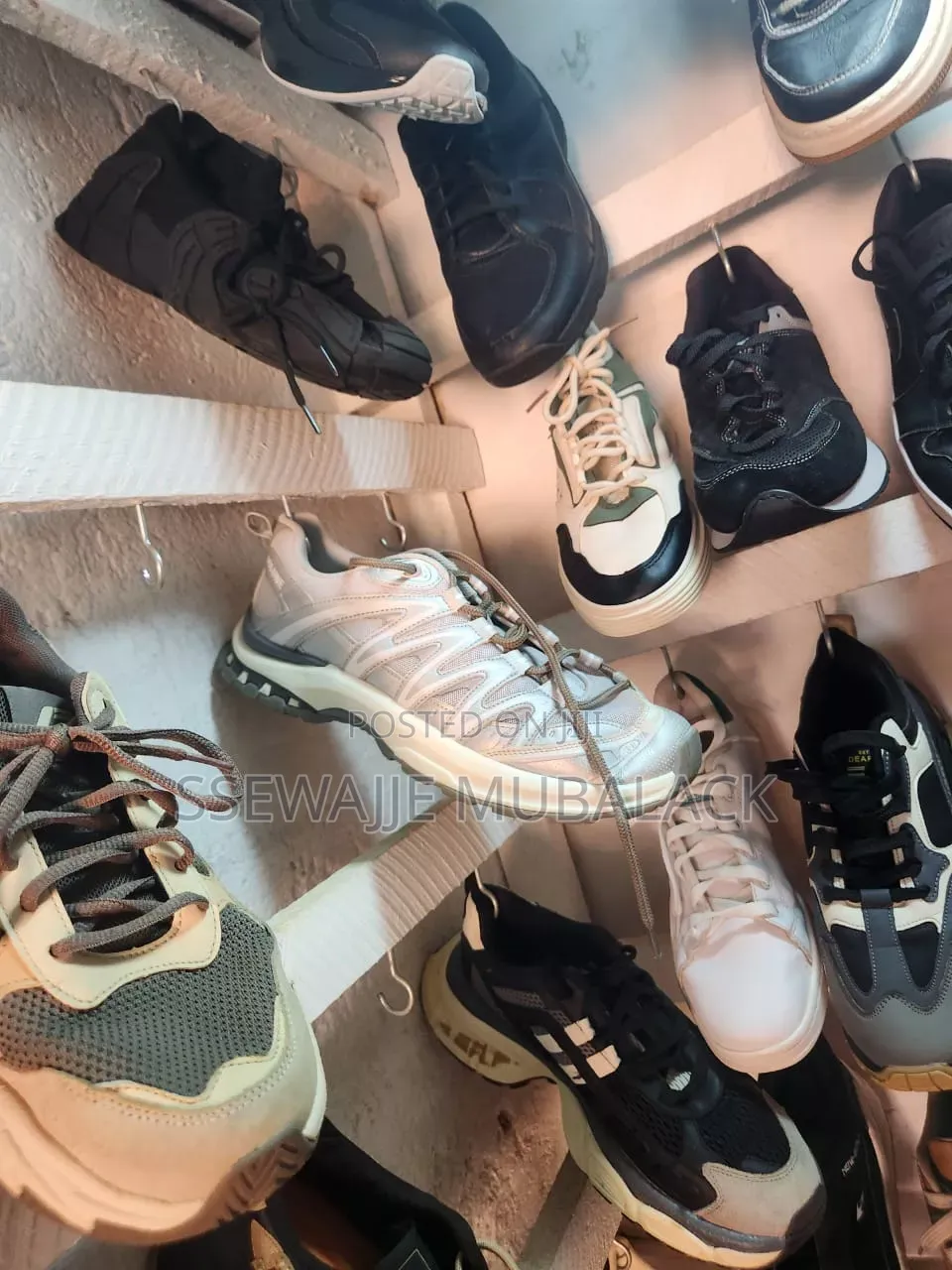 2nd Hand Sneakers and Basketball Shoes