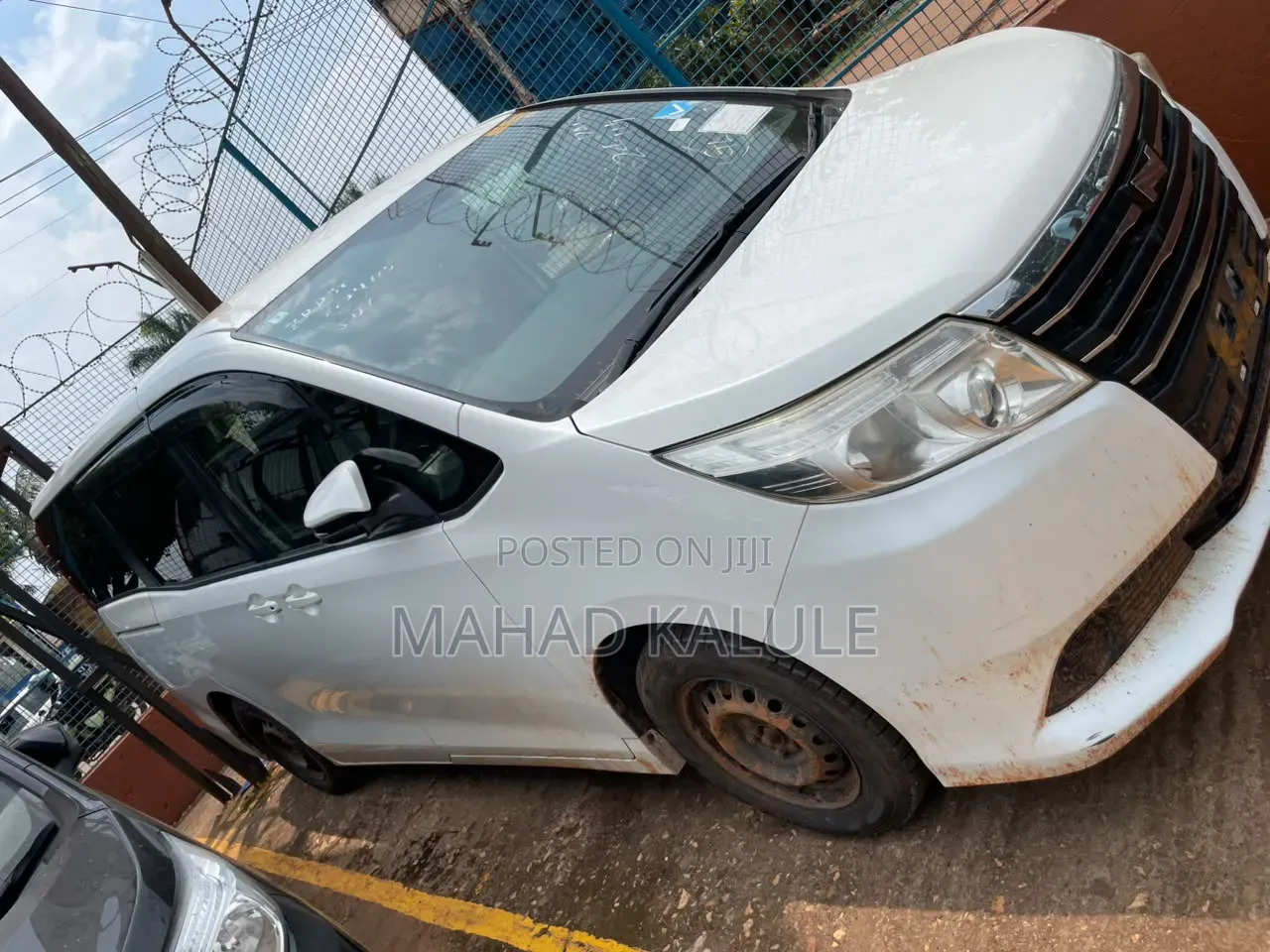 Toyota Noah 2014 White