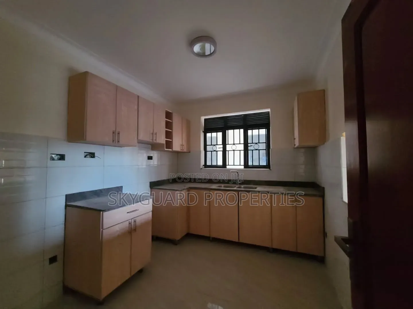 2bdrm Apartment in Makindye Kizungu, Central Division for rent