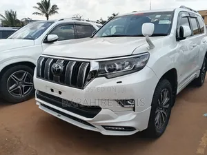 Toyota Land Cruiser Prado 2018 White