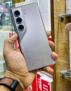 New Tecno Camon 40 Pro 4G 256 GB Gray