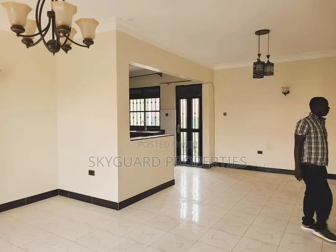 2bdrm Apartment in Muyenga Bukasa, Central Division for rent