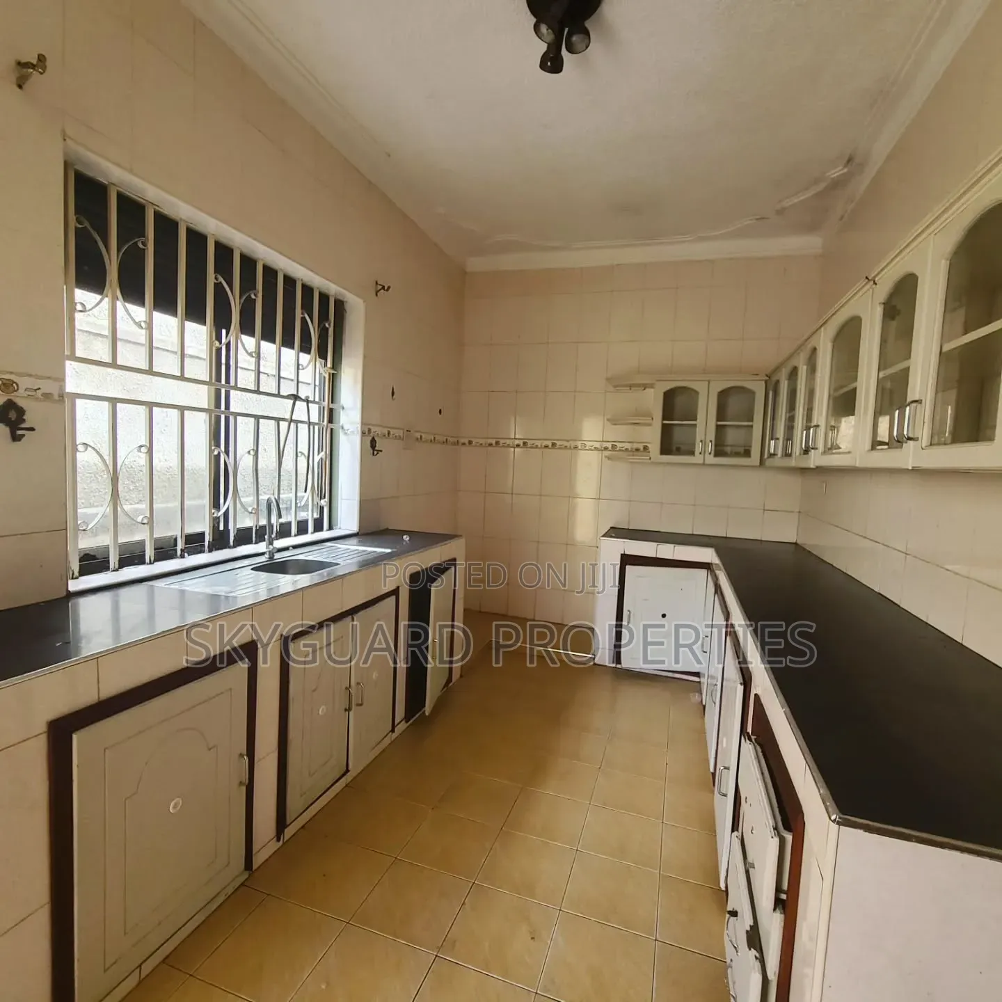 5bdrm House in Lubowa, Central Division for rent