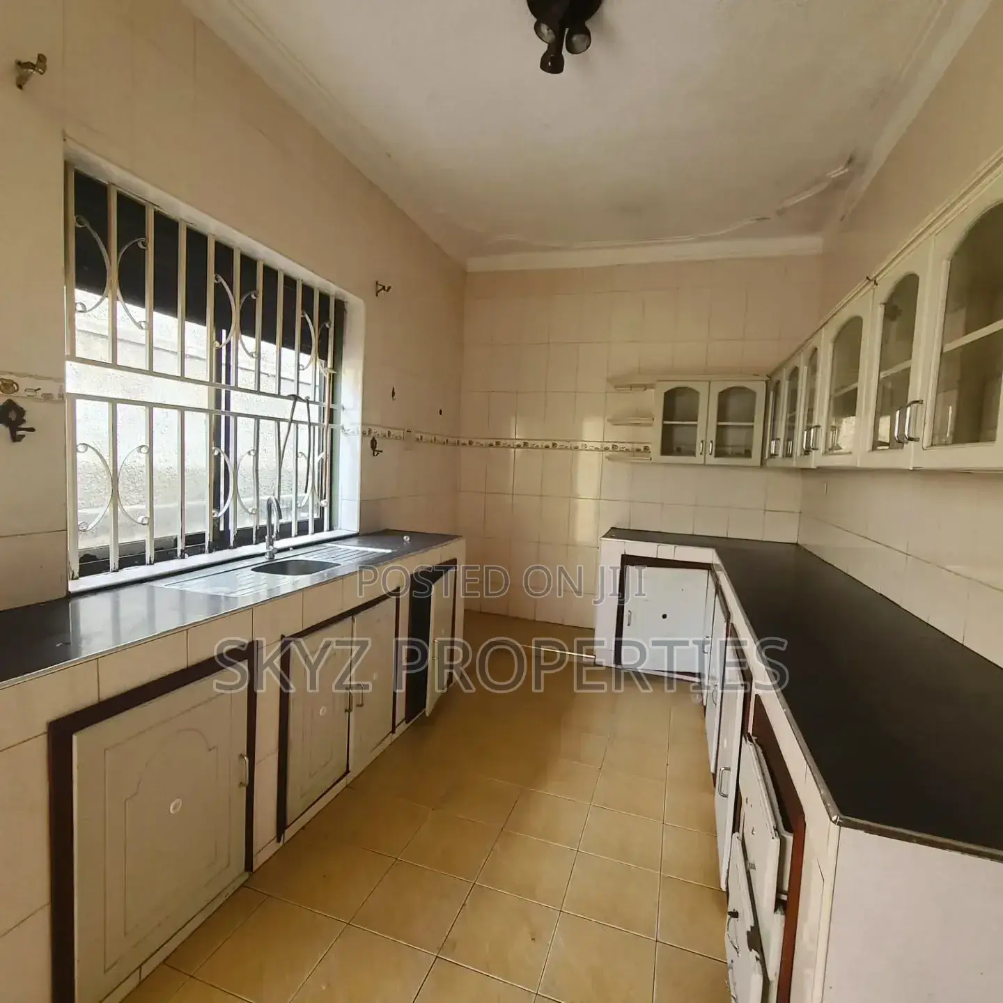 5bdrm House in Lubowa, Central Division for rent