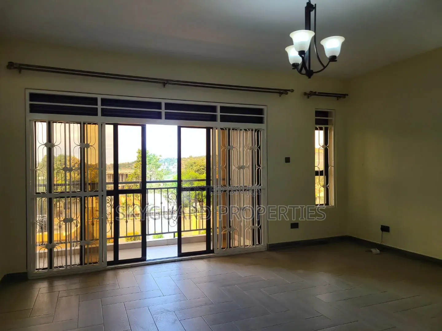3bdrm Apartment in Lubowa, Central Division for rent