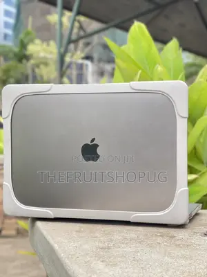 MacBook Air 13-Inch (2018–2020) Case Covers