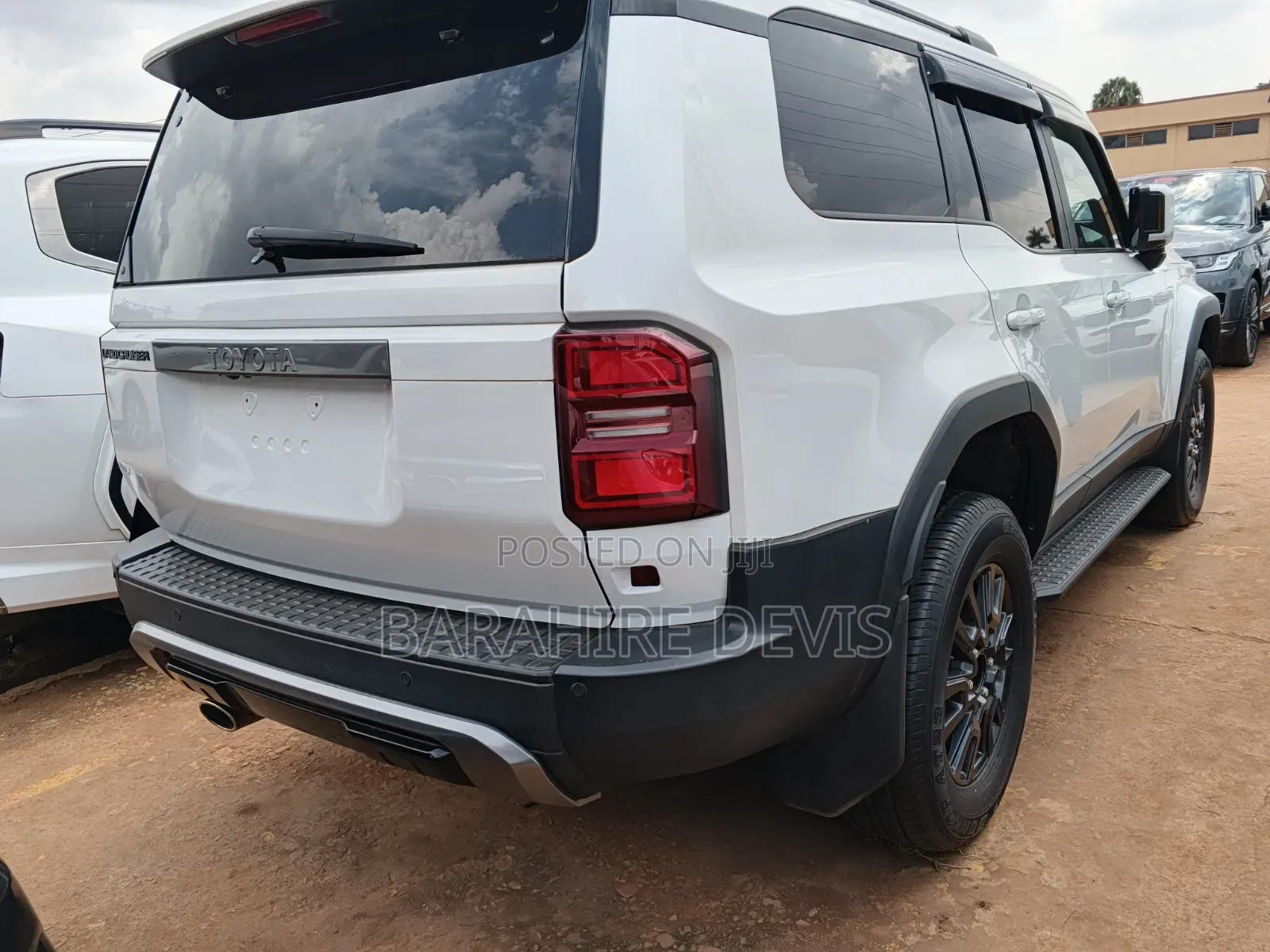 Toyota Land Cruiser Prado 2024 White