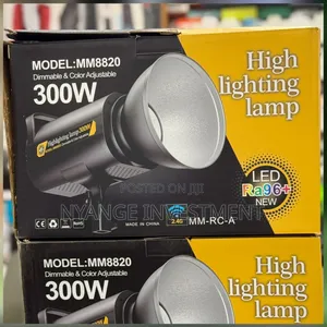 MM8820 300W High Lighting Lamp Is a Professional COB LED Video Light.