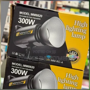 MM8820 300W High Lighting Lamp Is a Professional COB LED Video Light.
