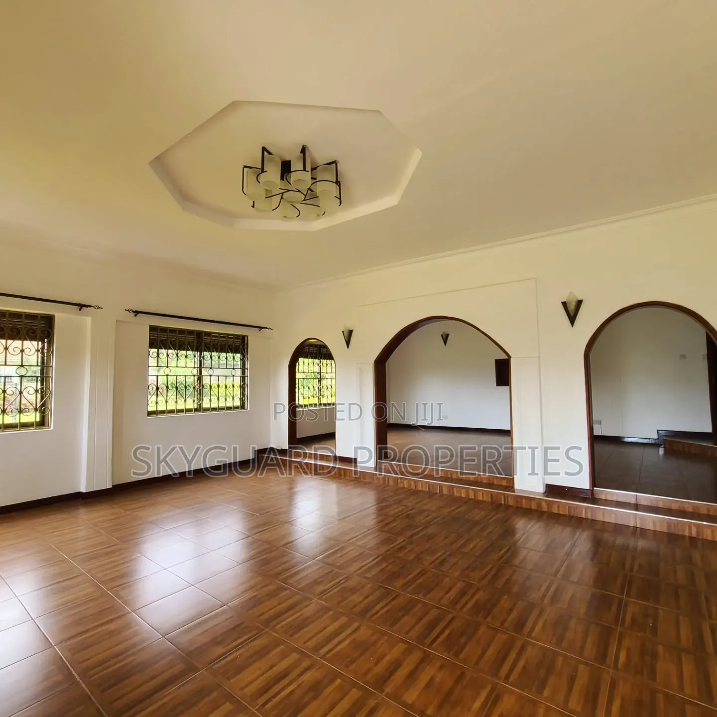 5bdrm Bungalow in Bugolobi, Central Division for rent