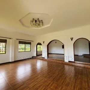 5bdrm Bungalow in Bugolobi, Central Division for rent
