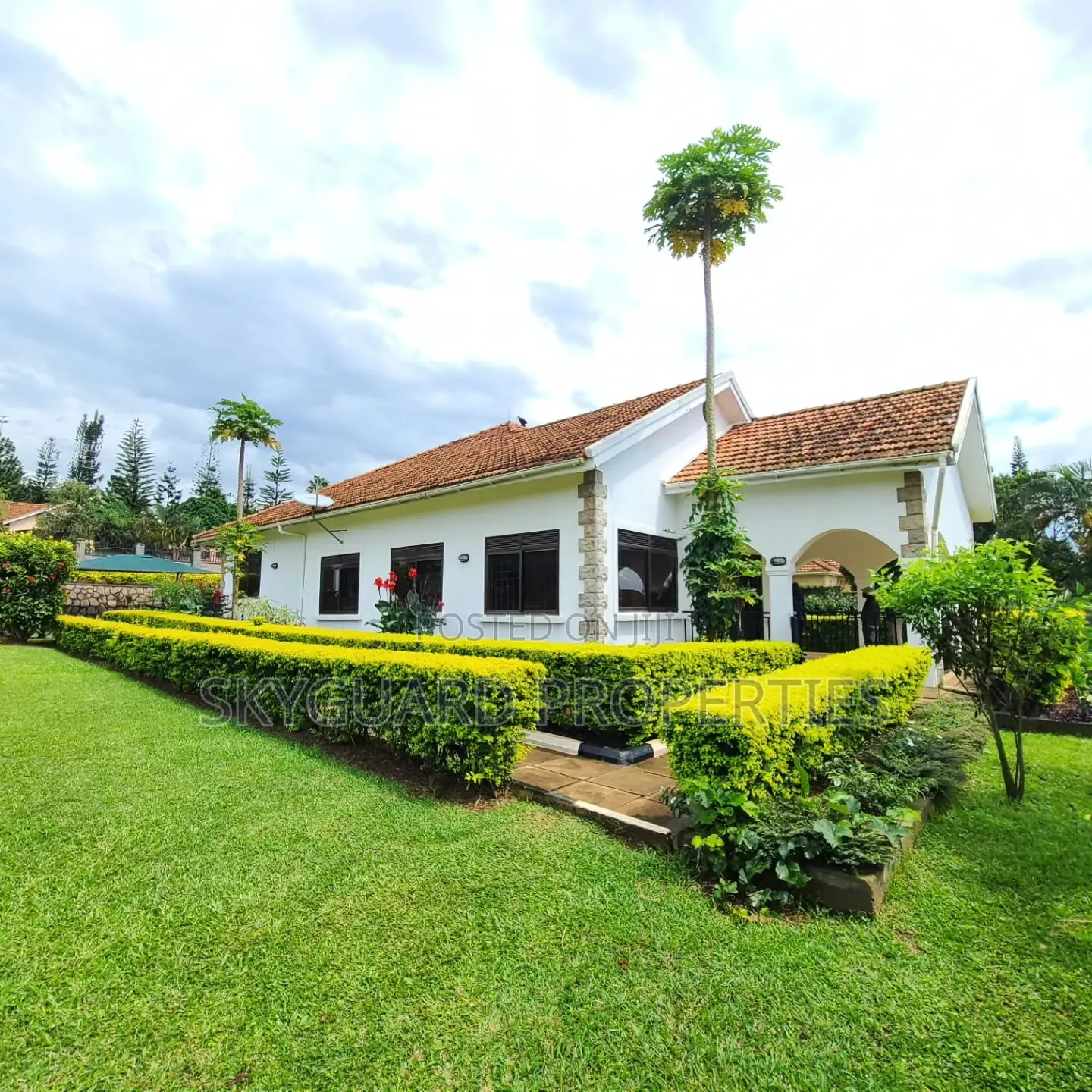 5bdrm Bungalow in Bugolobi, Central Division for rent