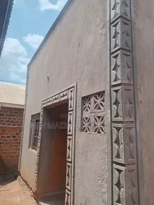1bdrm House in Kawempe Kawanda, Central Division for sale