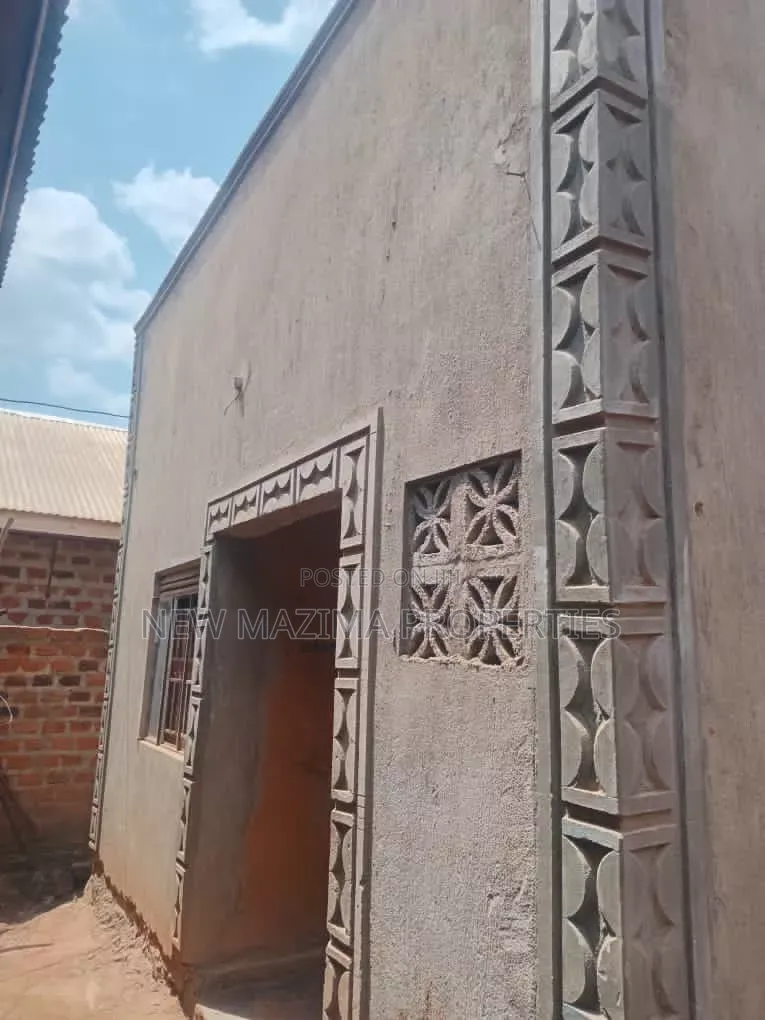 1bdrm House in Kawempe Kawanda, Central Division for sale