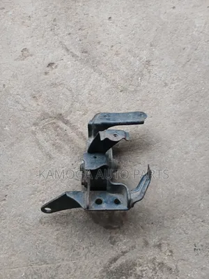 Noah and Voxy Gearbox Mounting.