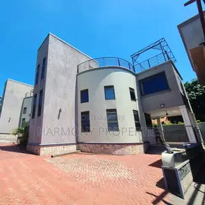 4bdrm Villa in Buziga, Central Division for rent