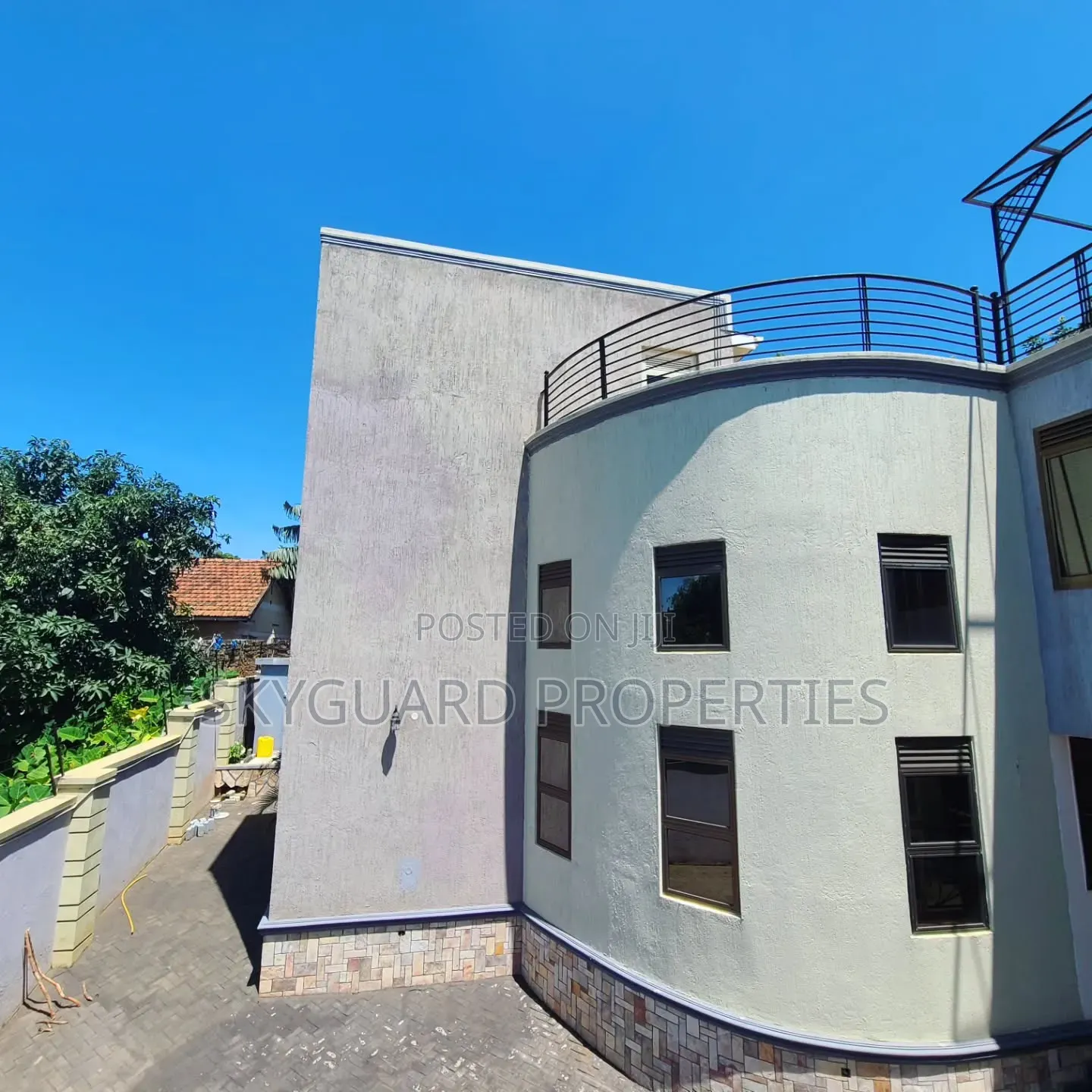 4bdrm Villa in Buziga, Central Division for rent