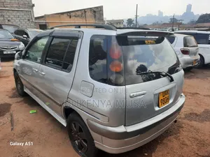 Toyota Raum 1999 Silver